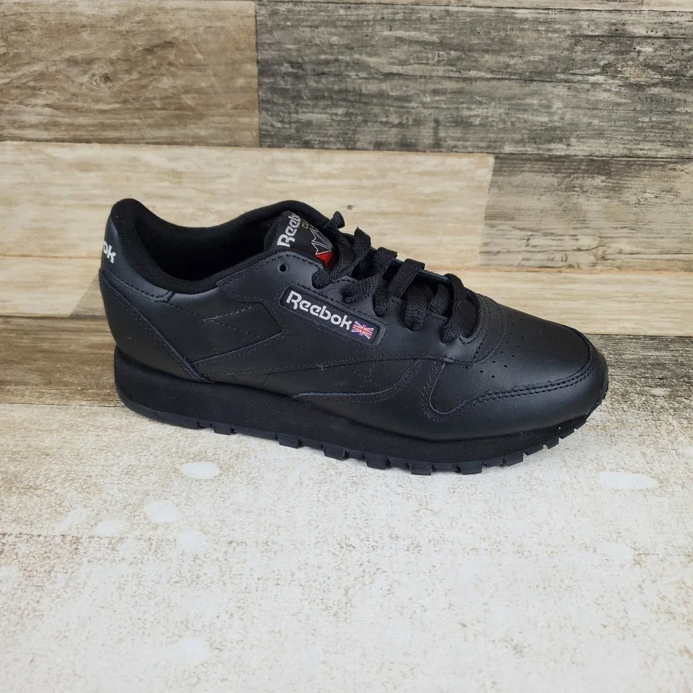 Reebok Classic Womens Running Shoes Sz 6 Triple Black Leather Lace Up Sneakers